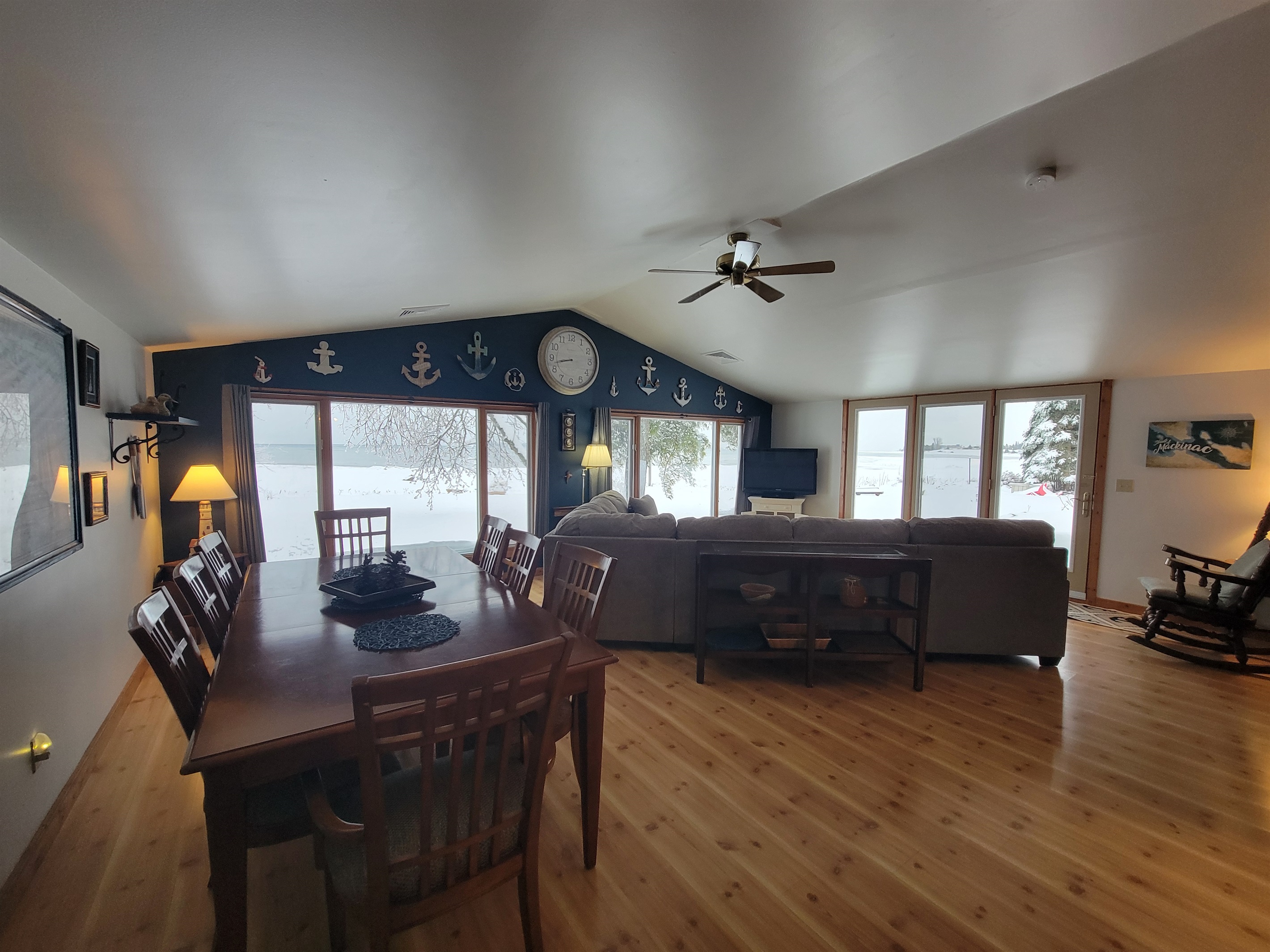 Brand new huge sized Ashley sectional added in 2026