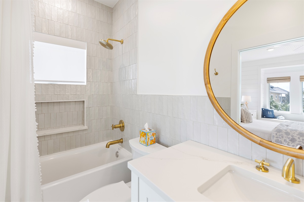 2nd Bathroom En-Suite