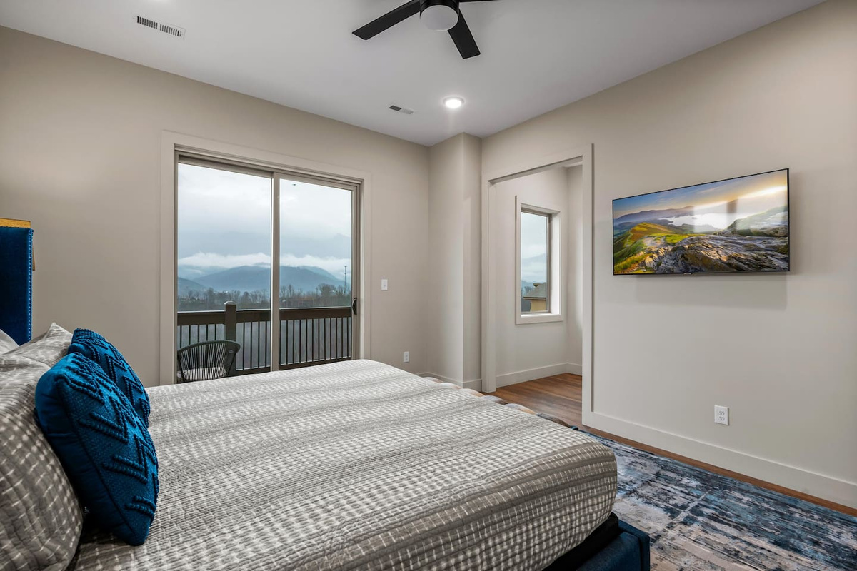 Upper Level - Bedroom 1-King Suite with Private Balcony 
