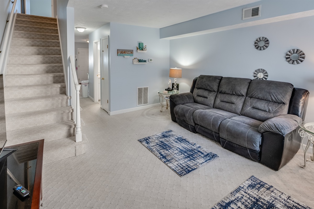 Large Living Room, Beautifully Decorated
