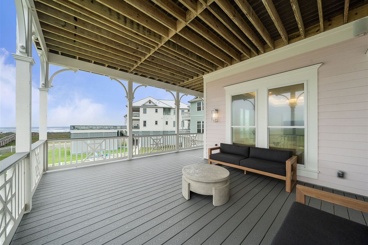 b2dc122c86e9432ea8c2fae64074edd3 Large | Beachhouse | Texas | TX | Vacation Homes | Galveston | Crystal Beach | Kokomo | Breezy Days | Beachfront Elegance | Sunrise Serenity | Southern Sands Property Management, LLC