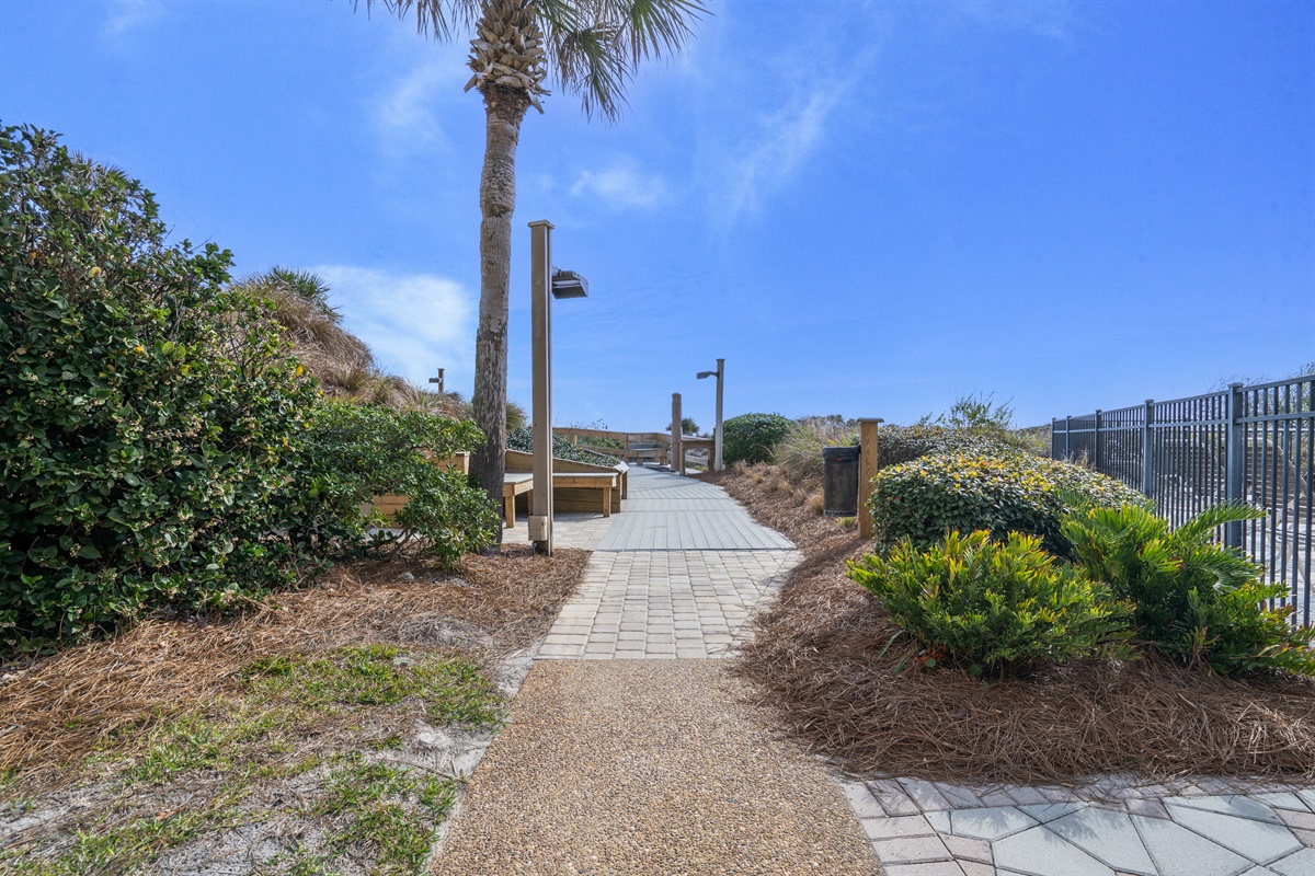 WALKWAY TO BEACH