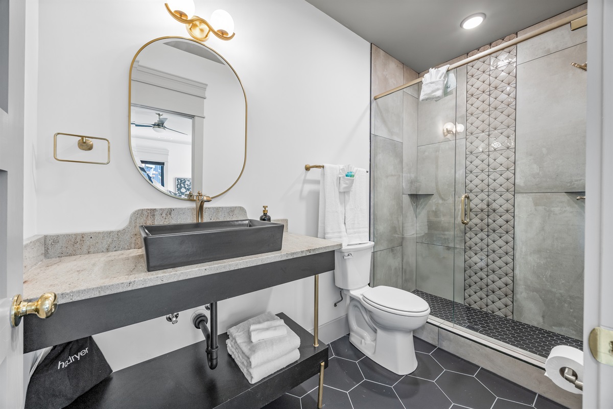 Ensuite