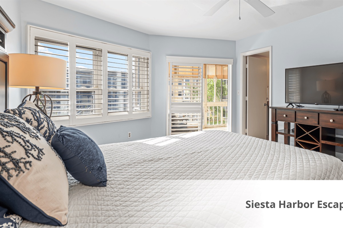 Master Bed w/En Suite & Queen