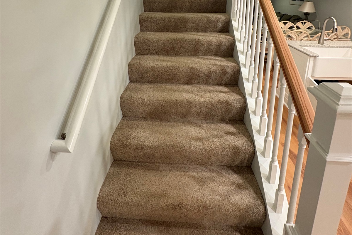 Hand rails on both sides!