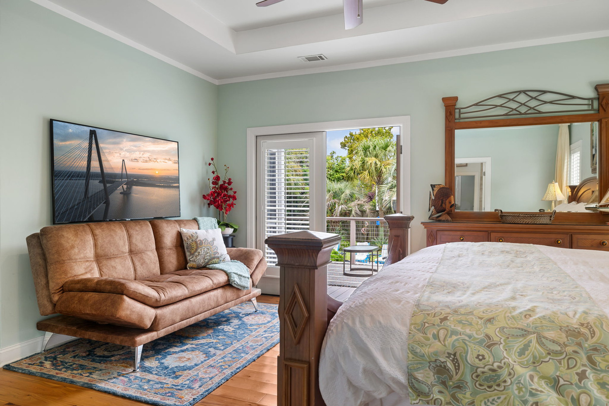 1 of 2 Huge King Primary Suites w/ TV