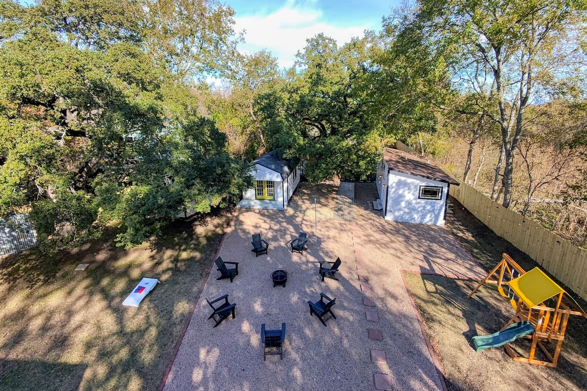 Escape to Tiny Home Bliss | Bonfire, Barn Game Room & More