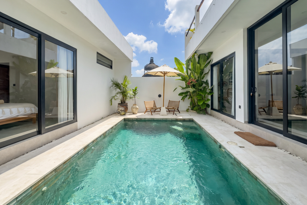 Pool area