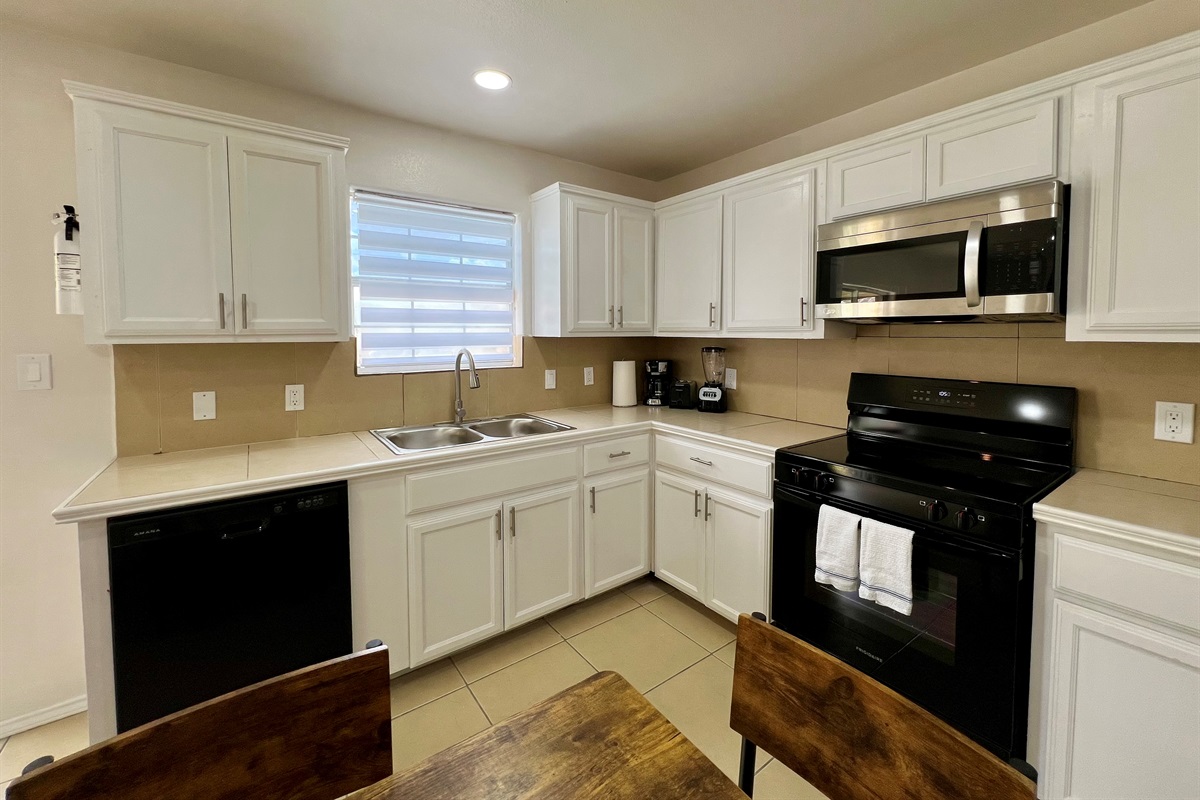 Fully equipped kitchen