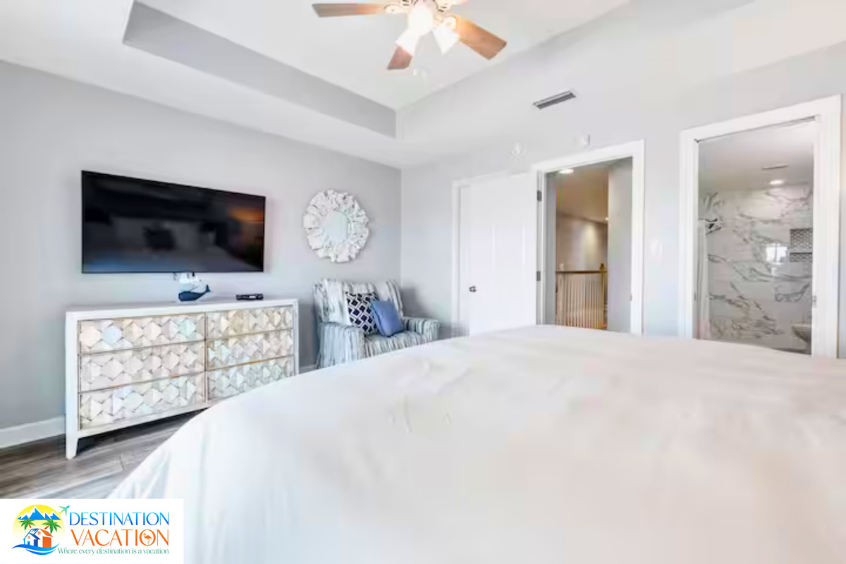 A peaceful bedroom made for carefree getaways.