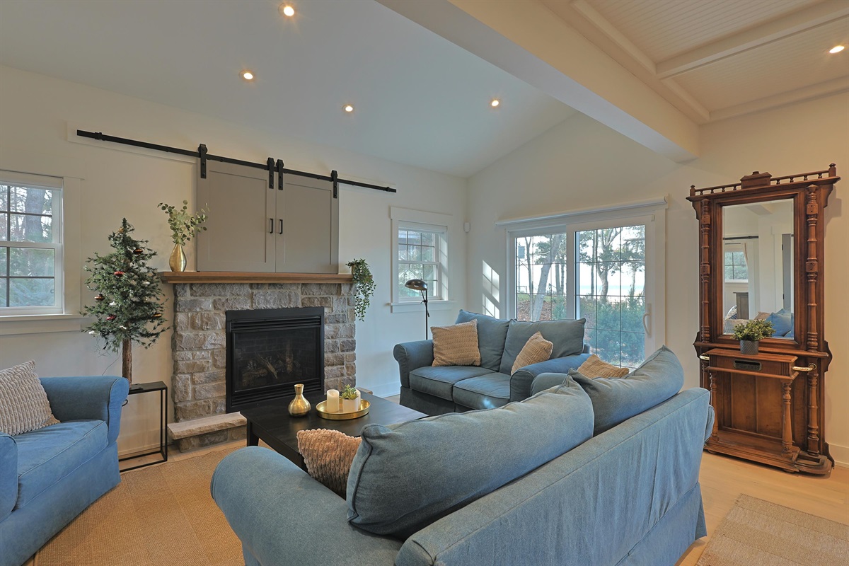     &ldquo;Thoughtfully curated interiors featuring soaring ceilings, designer lighting, and timeless modern cottage style.&rdquo;