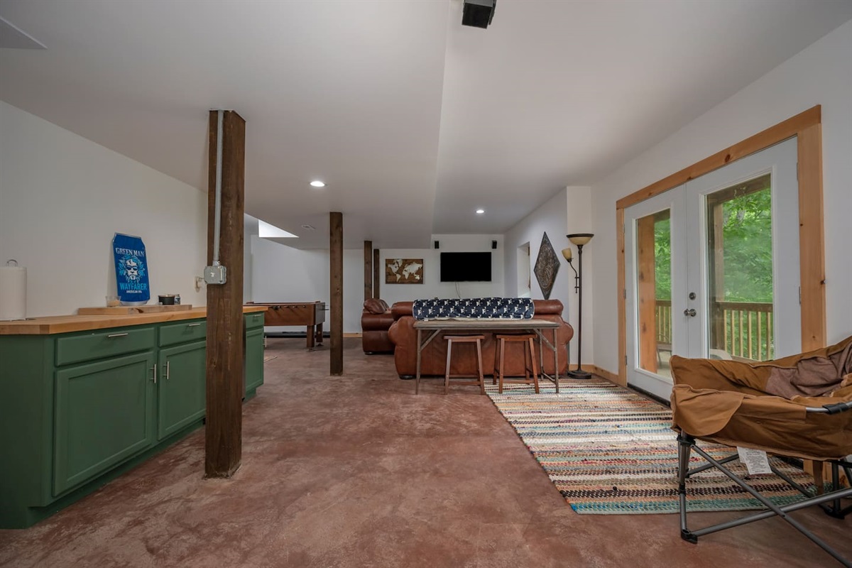 Lower level li 2nd living room/game room