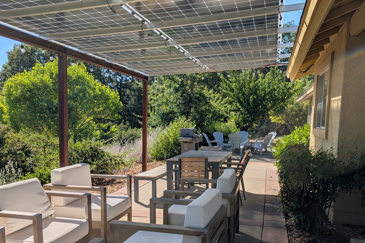 Tons of outdoor seating