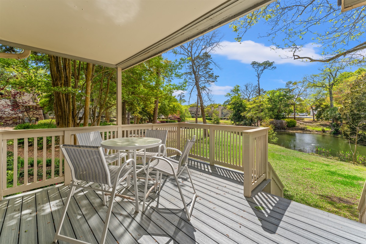 Peaceful desk, just shit back and soak up the sun