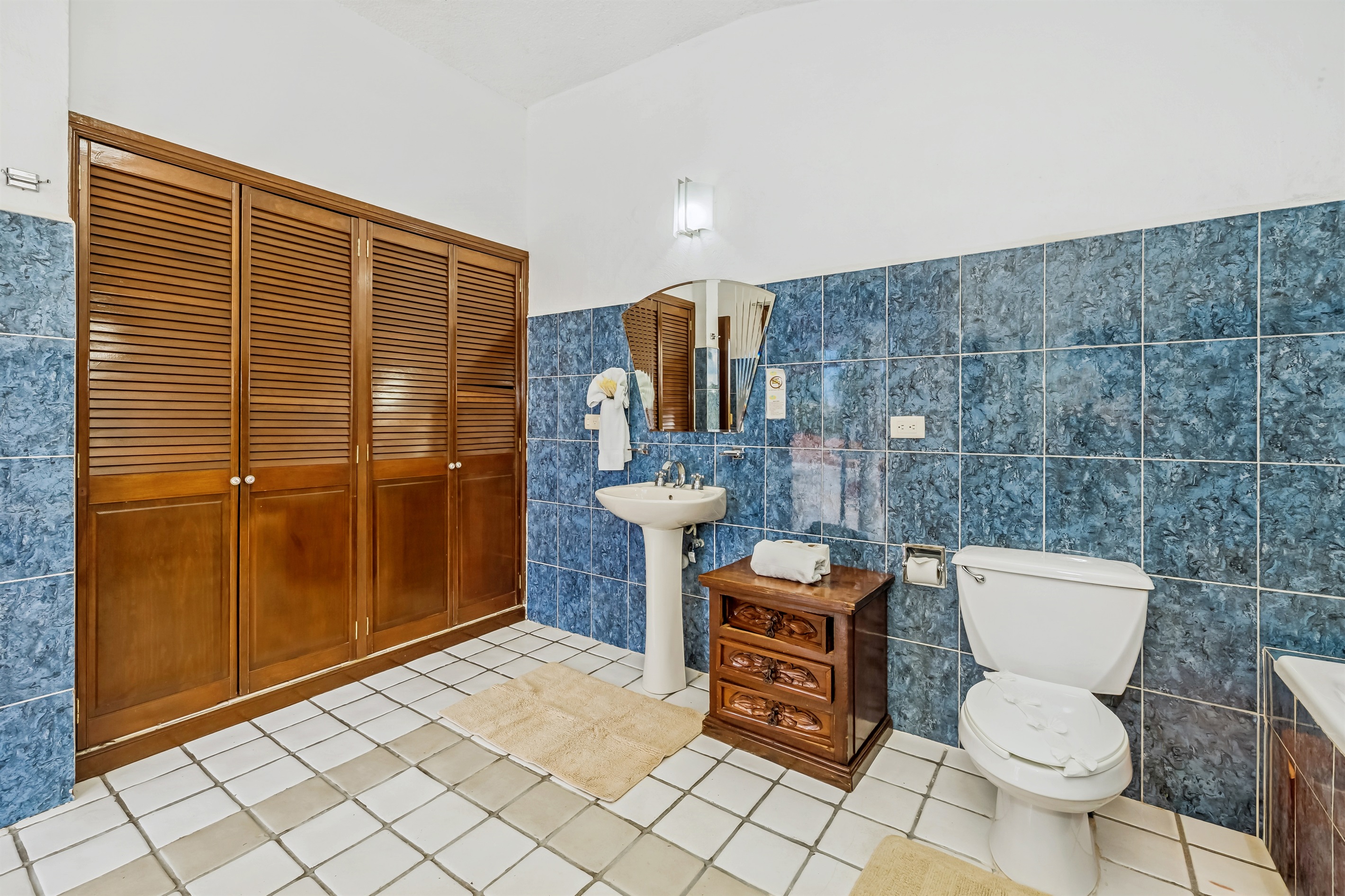 Bedroom 3 Private Bathroom with Jacuzzi and Balcony Access