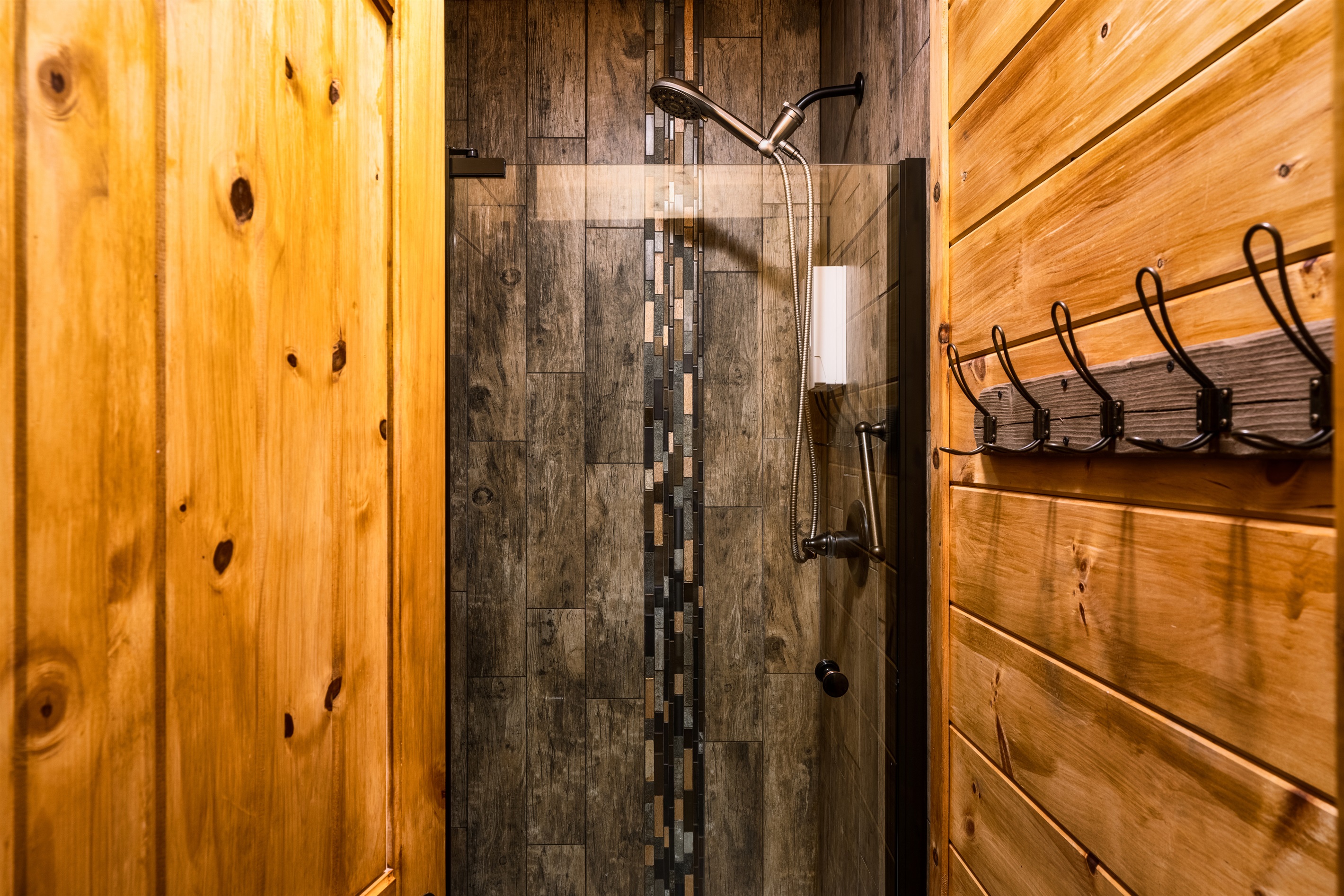 Separate shower room