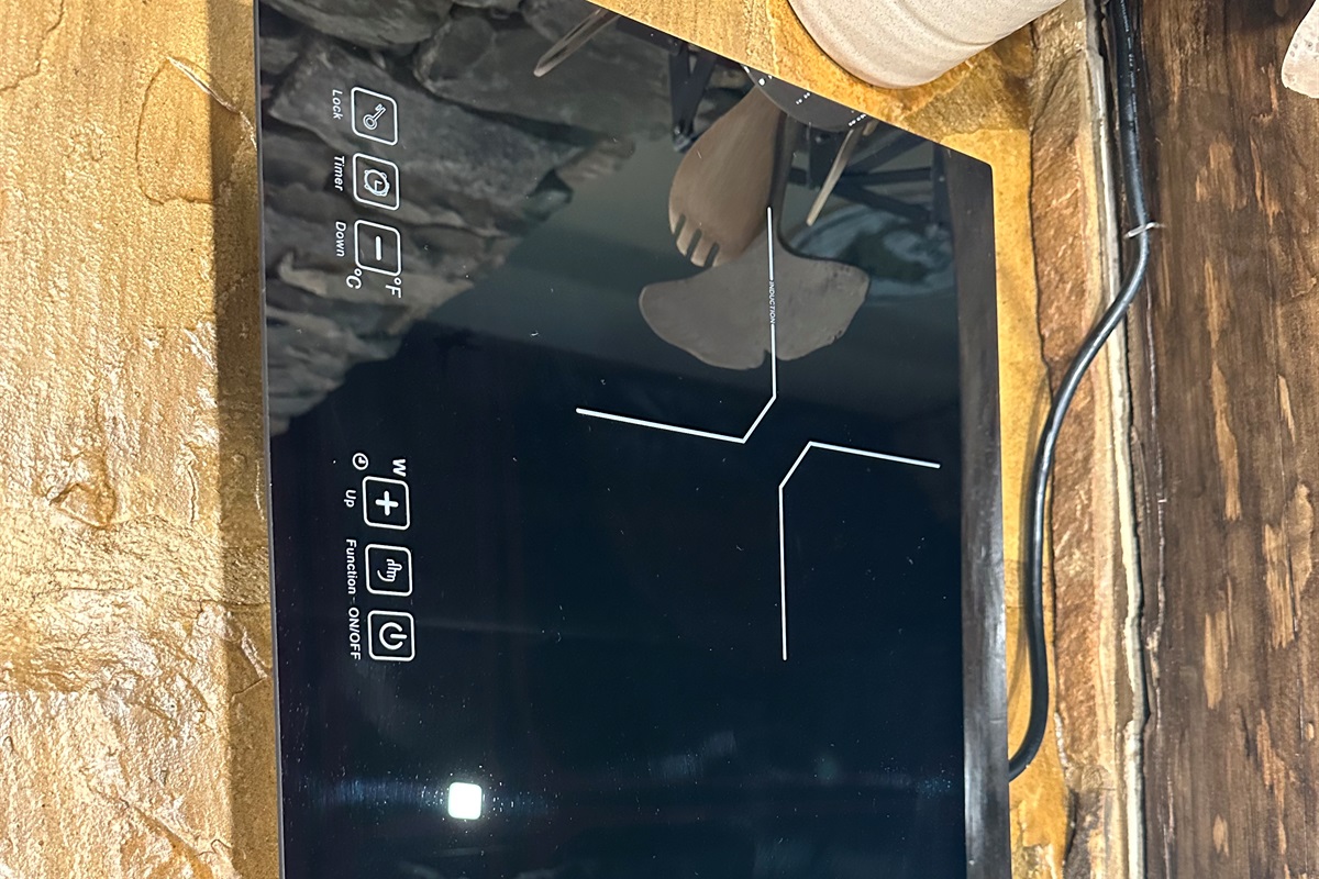 Induction burner for cooking