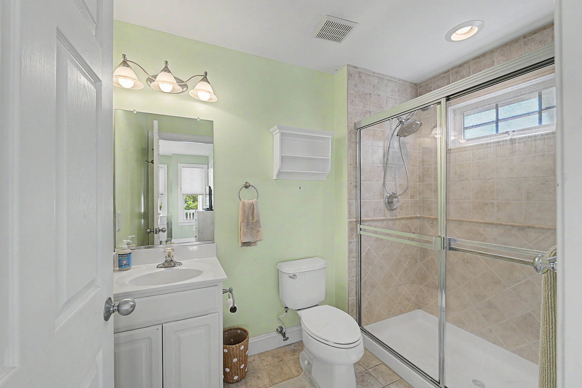 ensuite_bathroom_shower