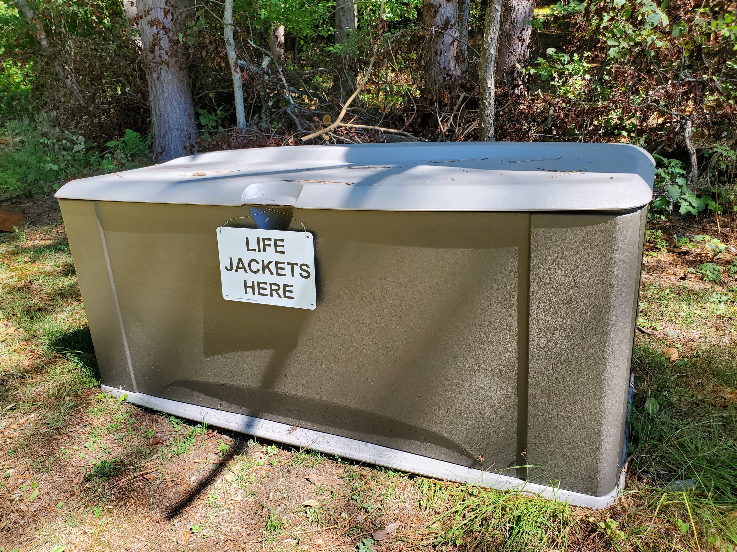 Life jackets for row boat and paddle boat