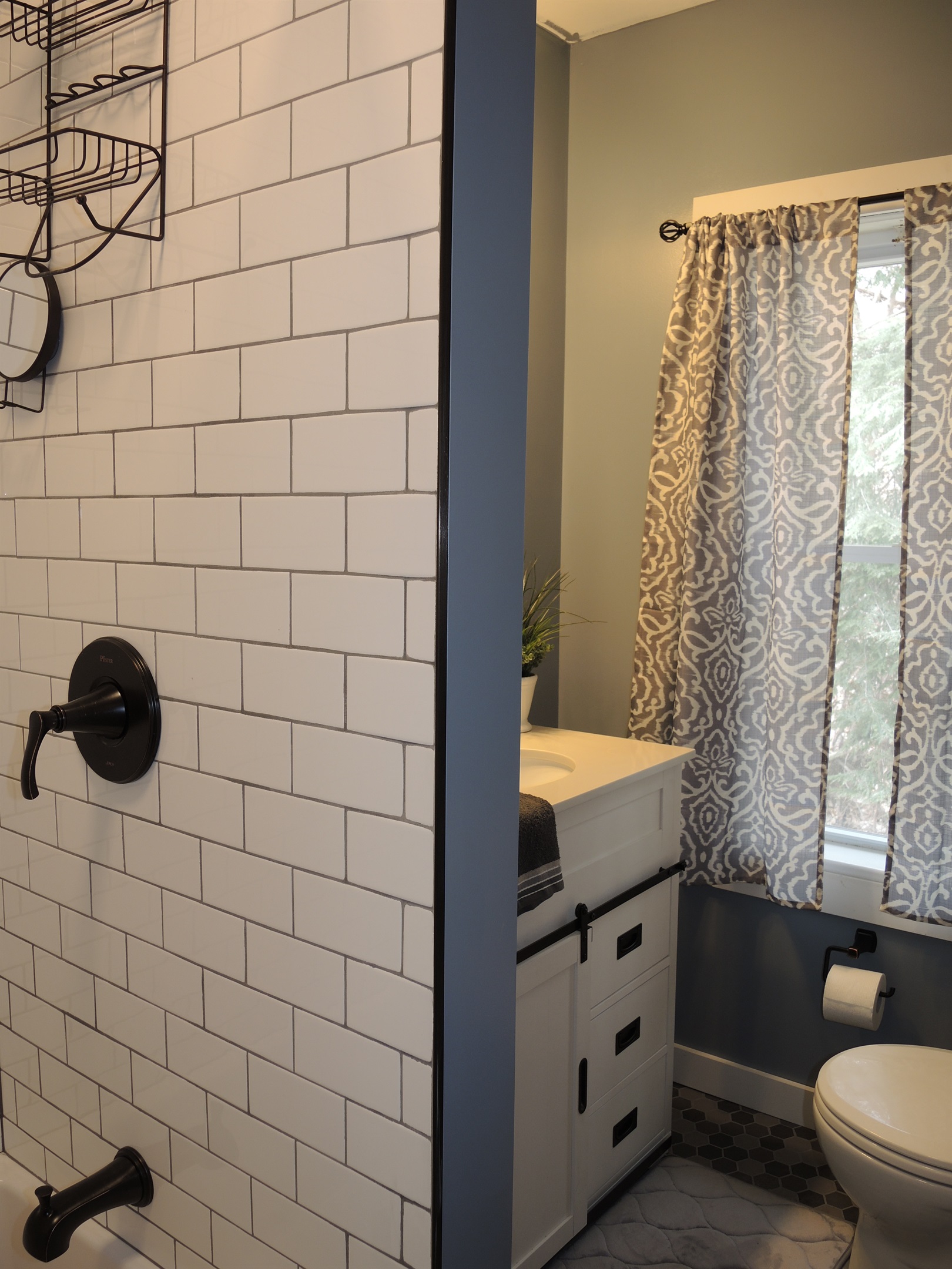 2nd Floor Bathroom 2