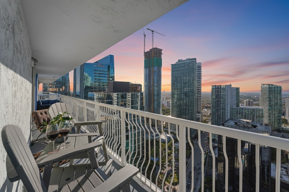 Balcony & Brickell Views