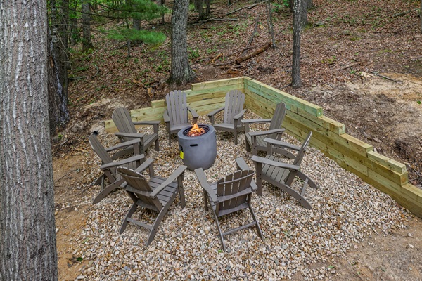 Cozy firepit in the woods 