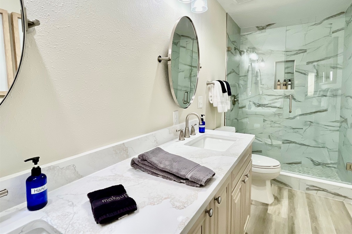 Lovely walk-in shower!