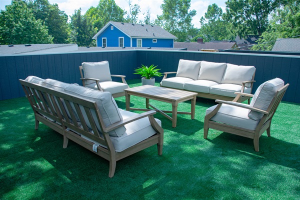 Outdoor Rooftop Lounge