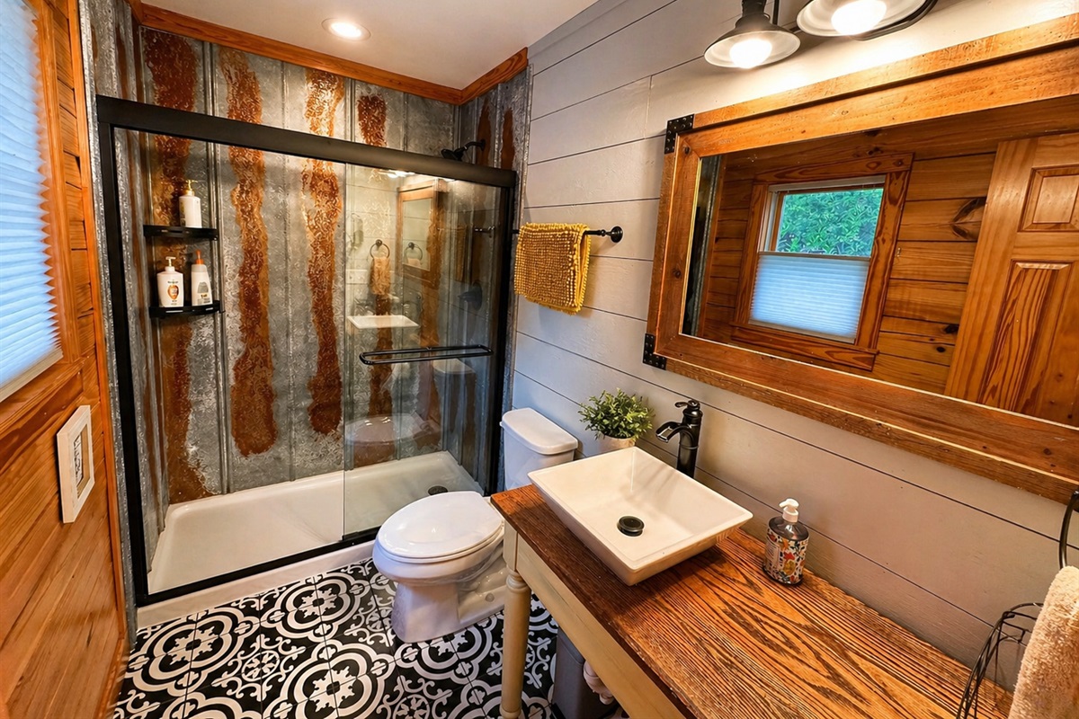 Full Bathroom
