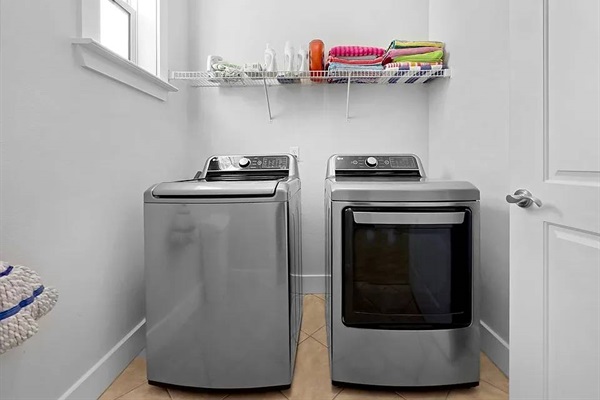 New washer and dryer with complimentary beach towels to use.  Iron, steamer provided.