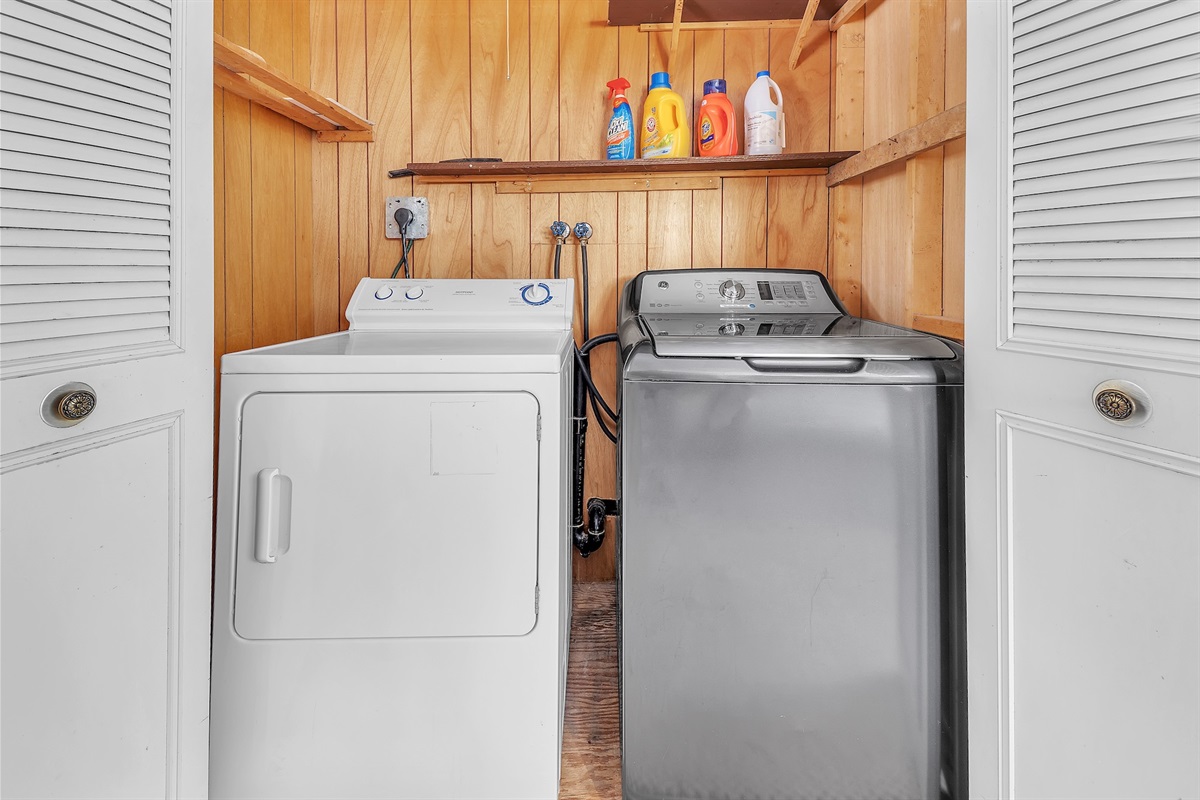 b3f50772ba04491494d15b478baac079 Large