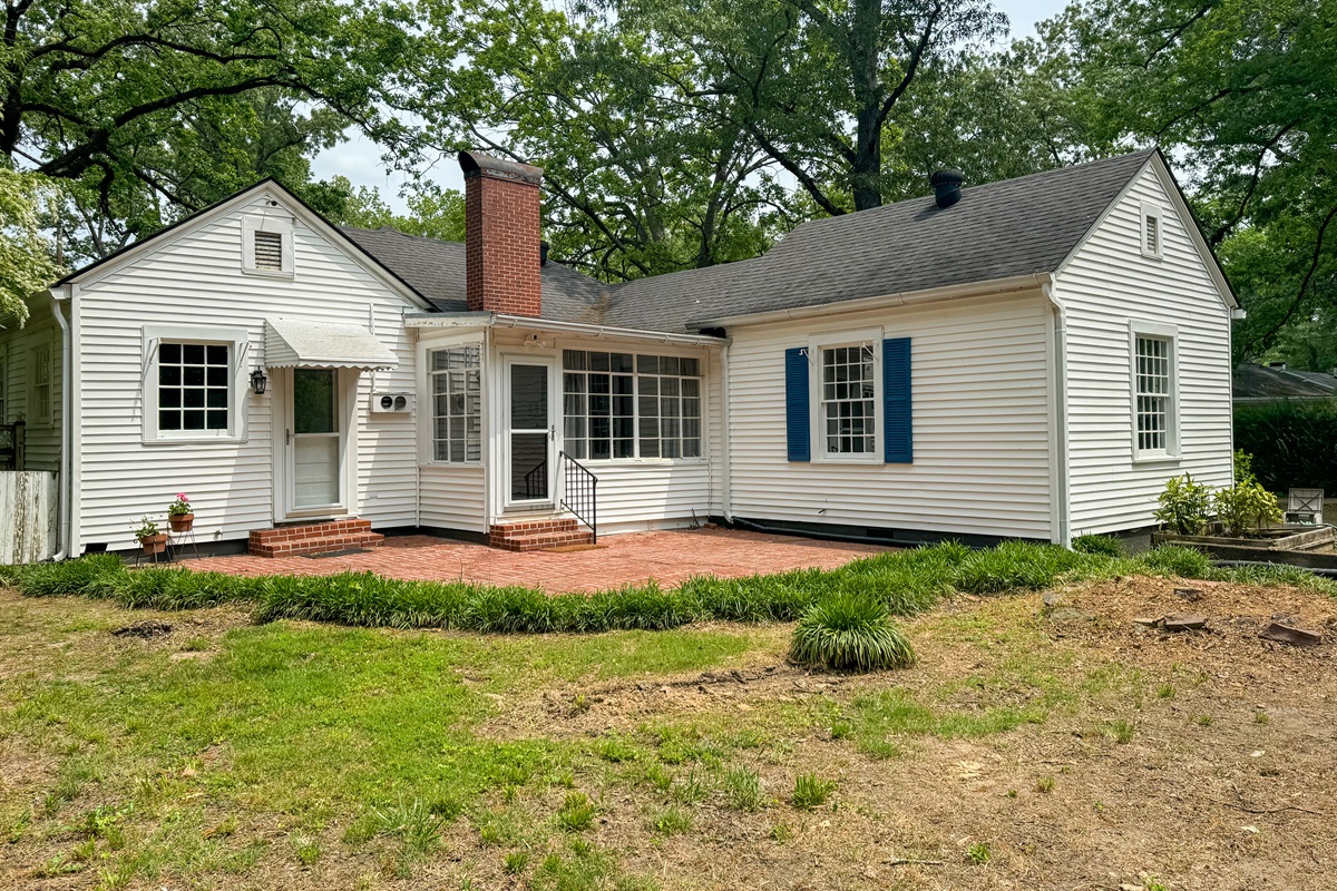 Large yard and private patio space