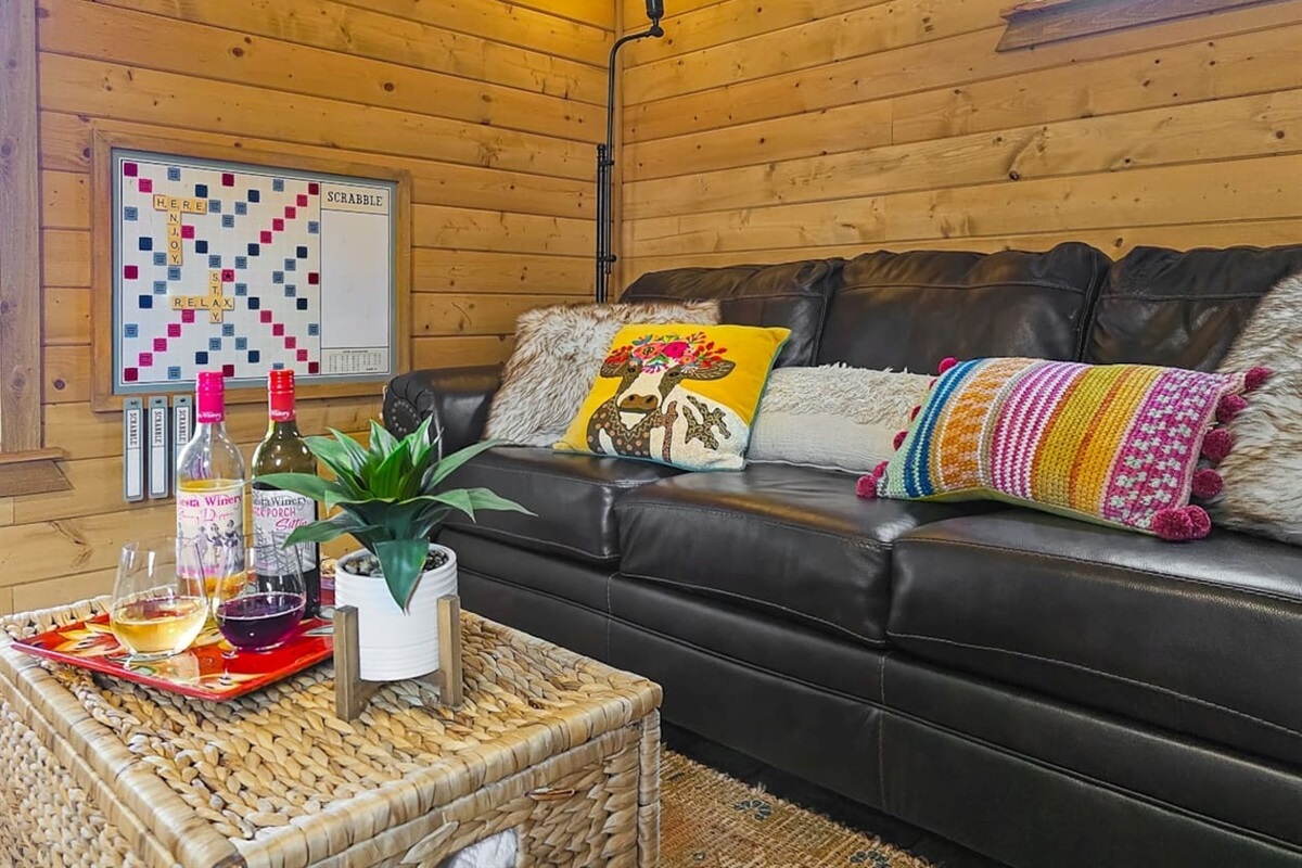  Kick off your boots and relax in this comfy living room—perfect for some good ol’ Texas hospitality.