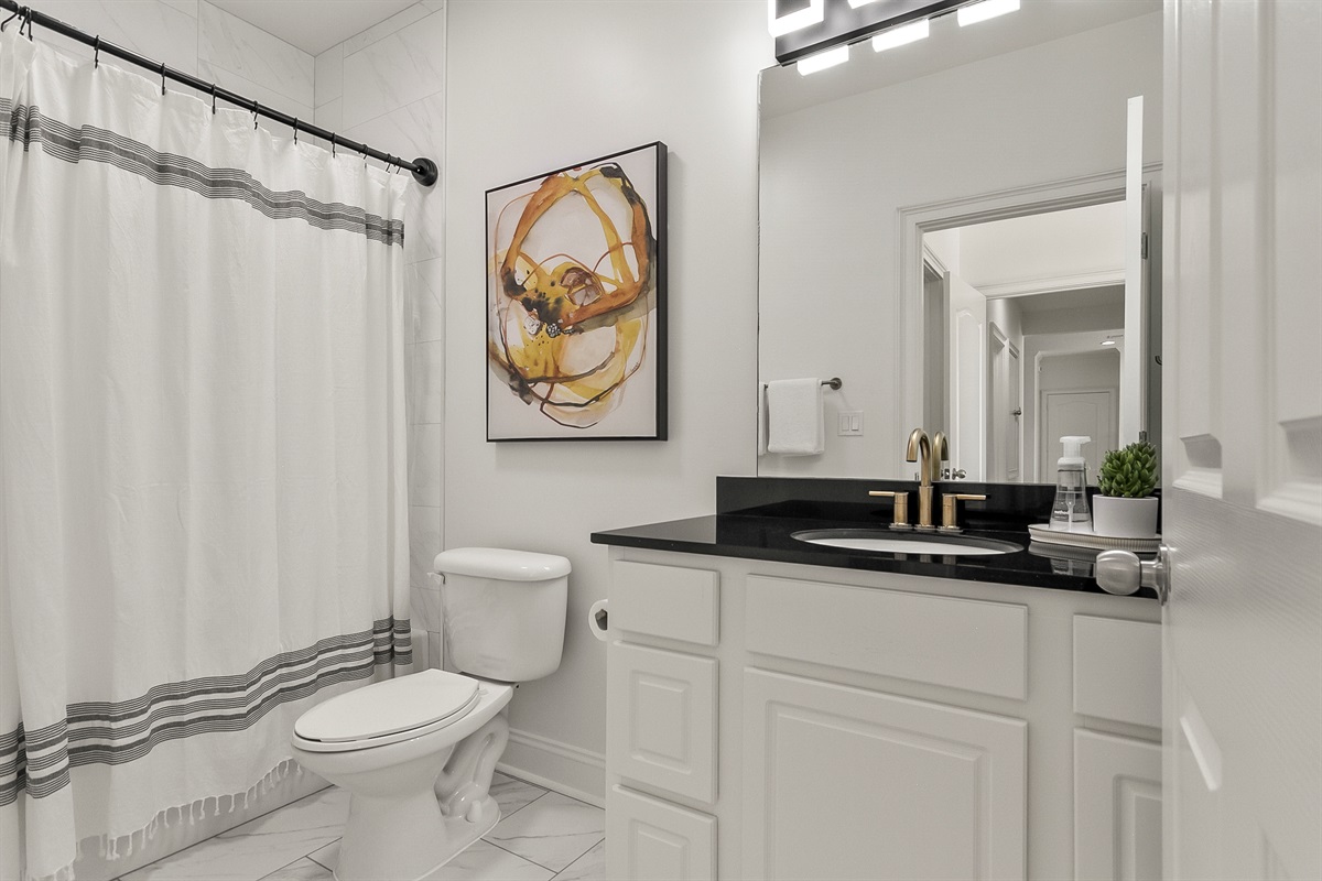 Bedroom 3 EnSuite Bathroom