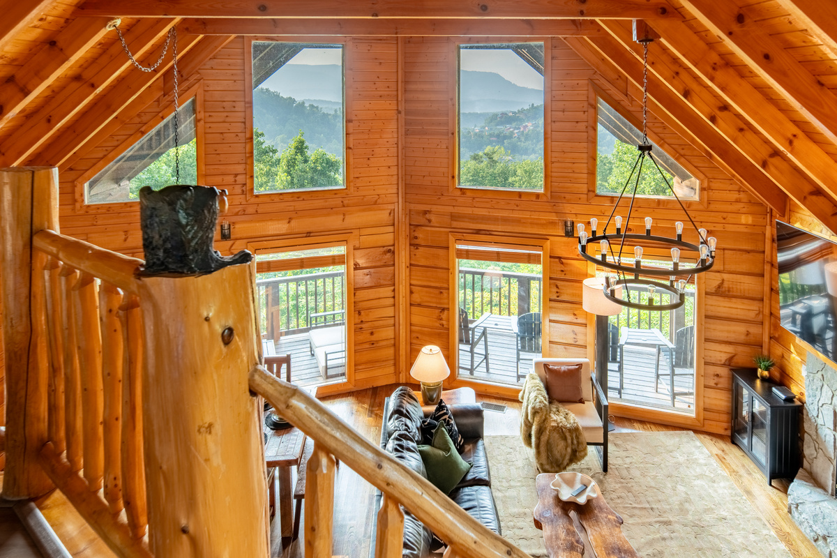 Amazing mountain views throughout the cabin!