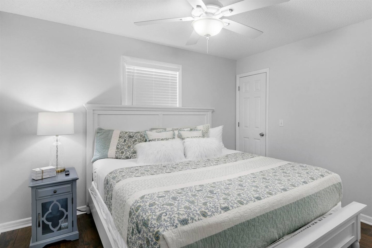 Master bedroom- King Bed!