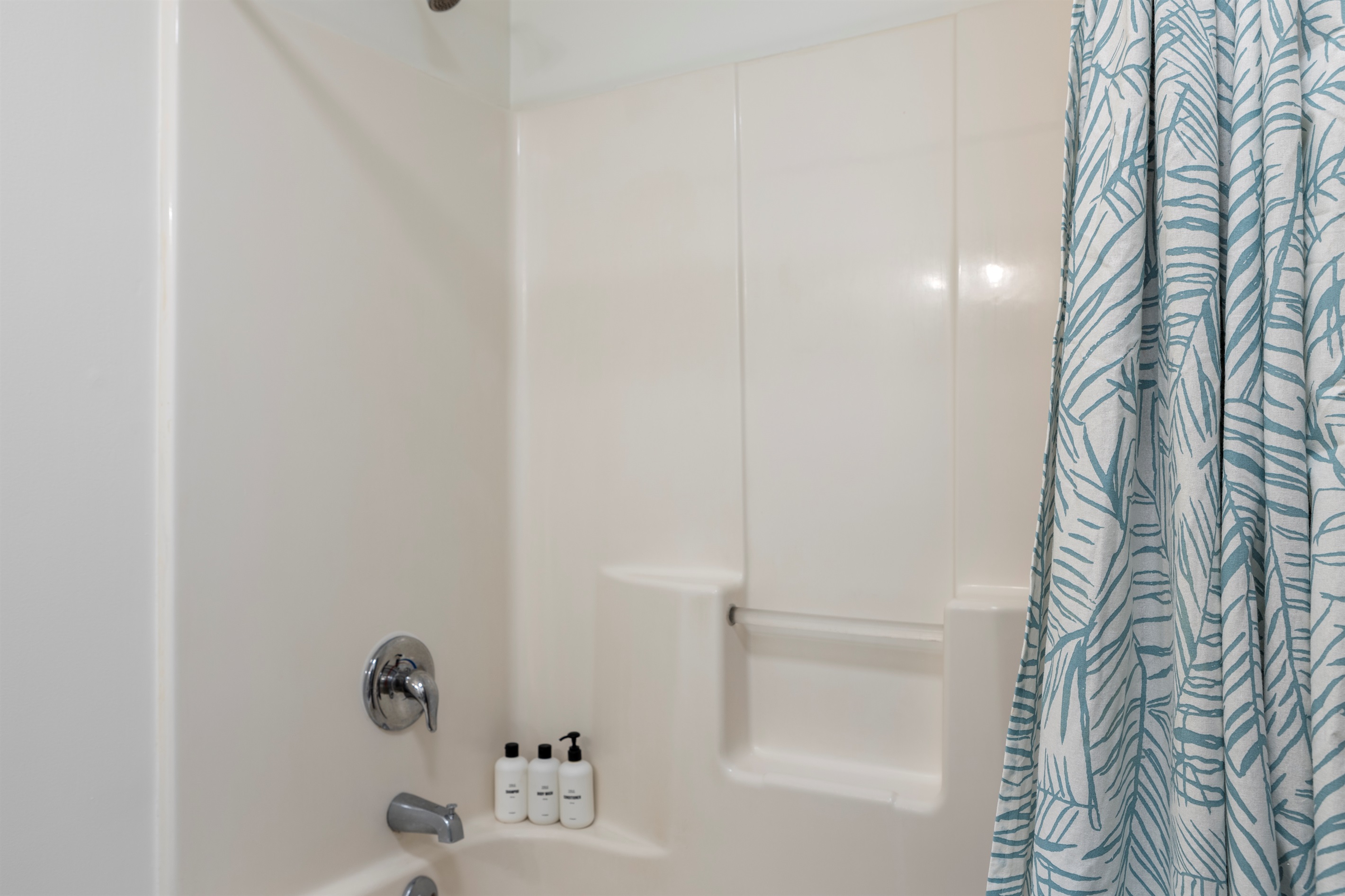 Bath linens and essentials provided