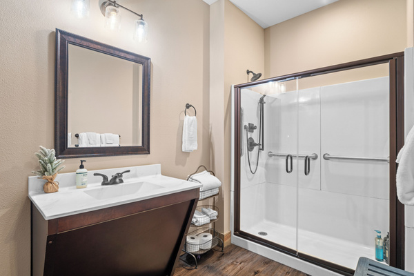 Accessible bathroom - en suite for bedroom 2.