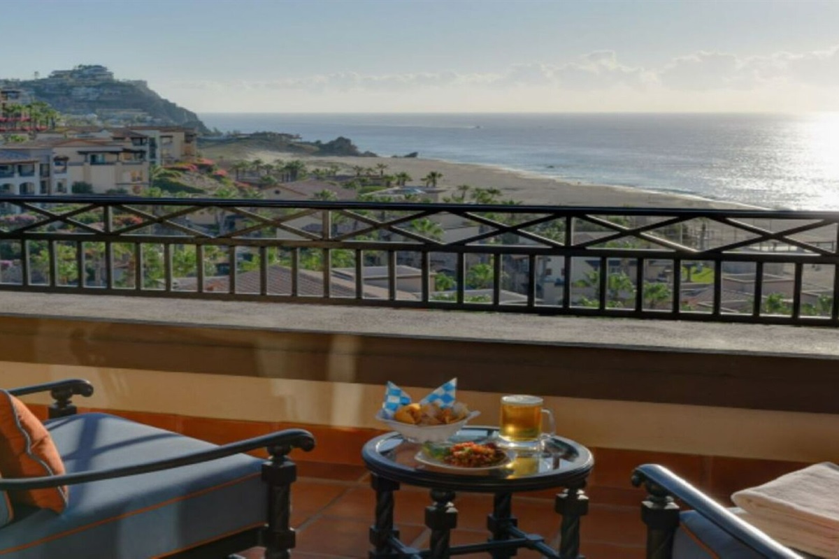 Owner Studio Suite at the Pueblo Bonito Sunset Beach, Vacation Travel Exclusives