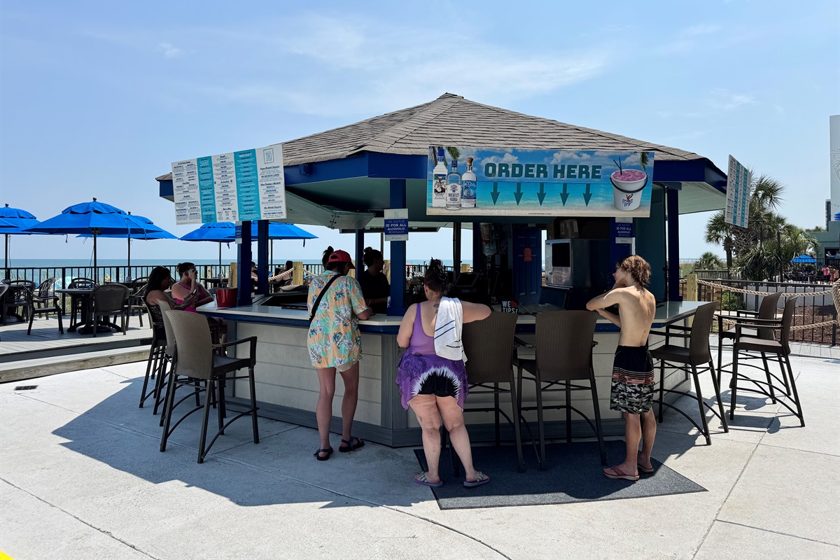 Pool side Bar