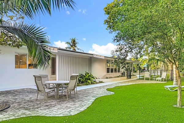 Good seating and dining options with direct access to the kitchen. 