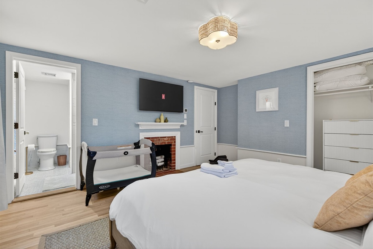 Primary Bedroom En-Suite