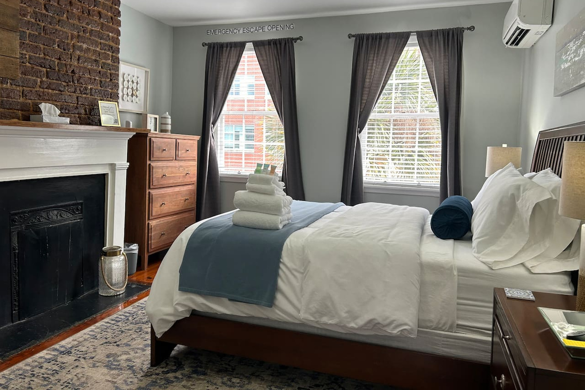 Bedroom #3 has a queen bed, a fireplace feature, closet and dresser. Located on the second floor across the hall from bedroom #2 and has easy access to the full hall bath with tub/shower combo. 