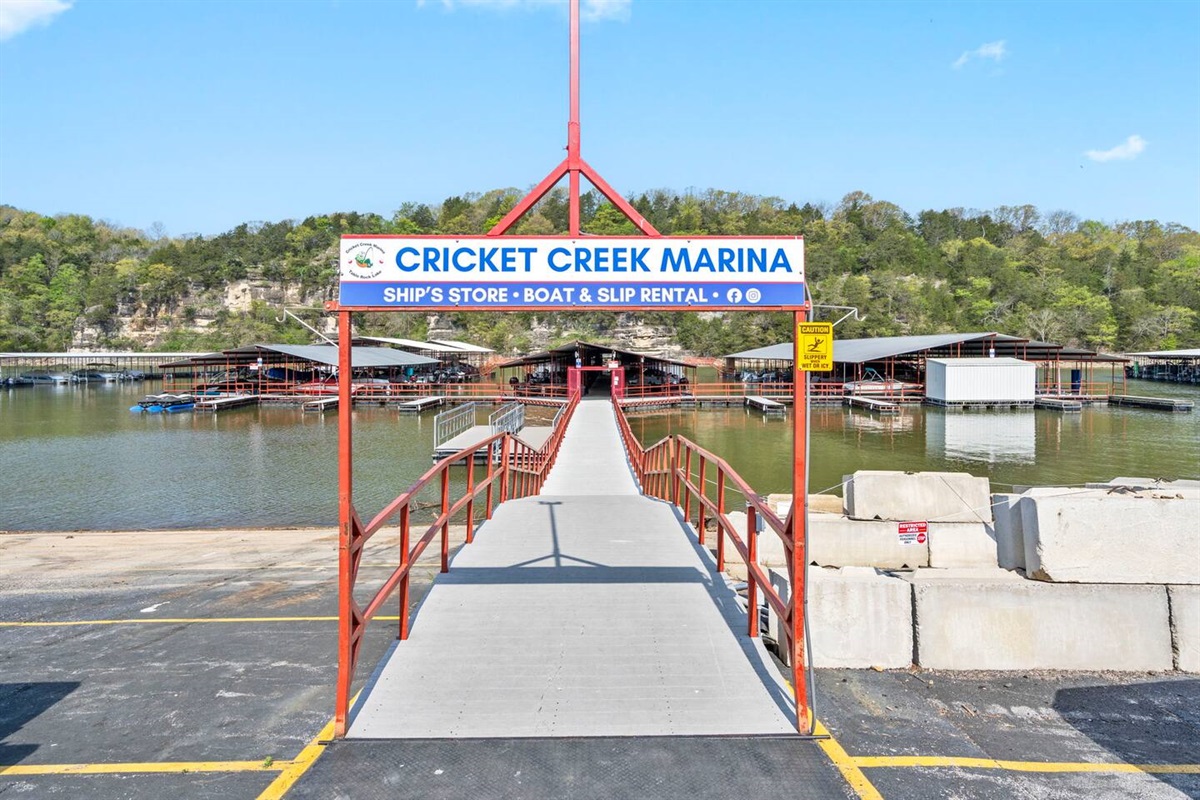 Just minutes to Cricket Creek Marina for boating adventures.