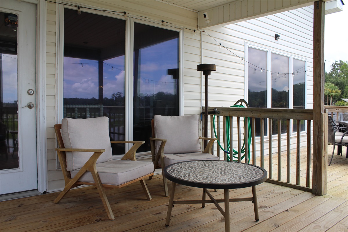 Southern hospitality meets laid-back lounging—this porch was made for slow mornings and sunset conversations.