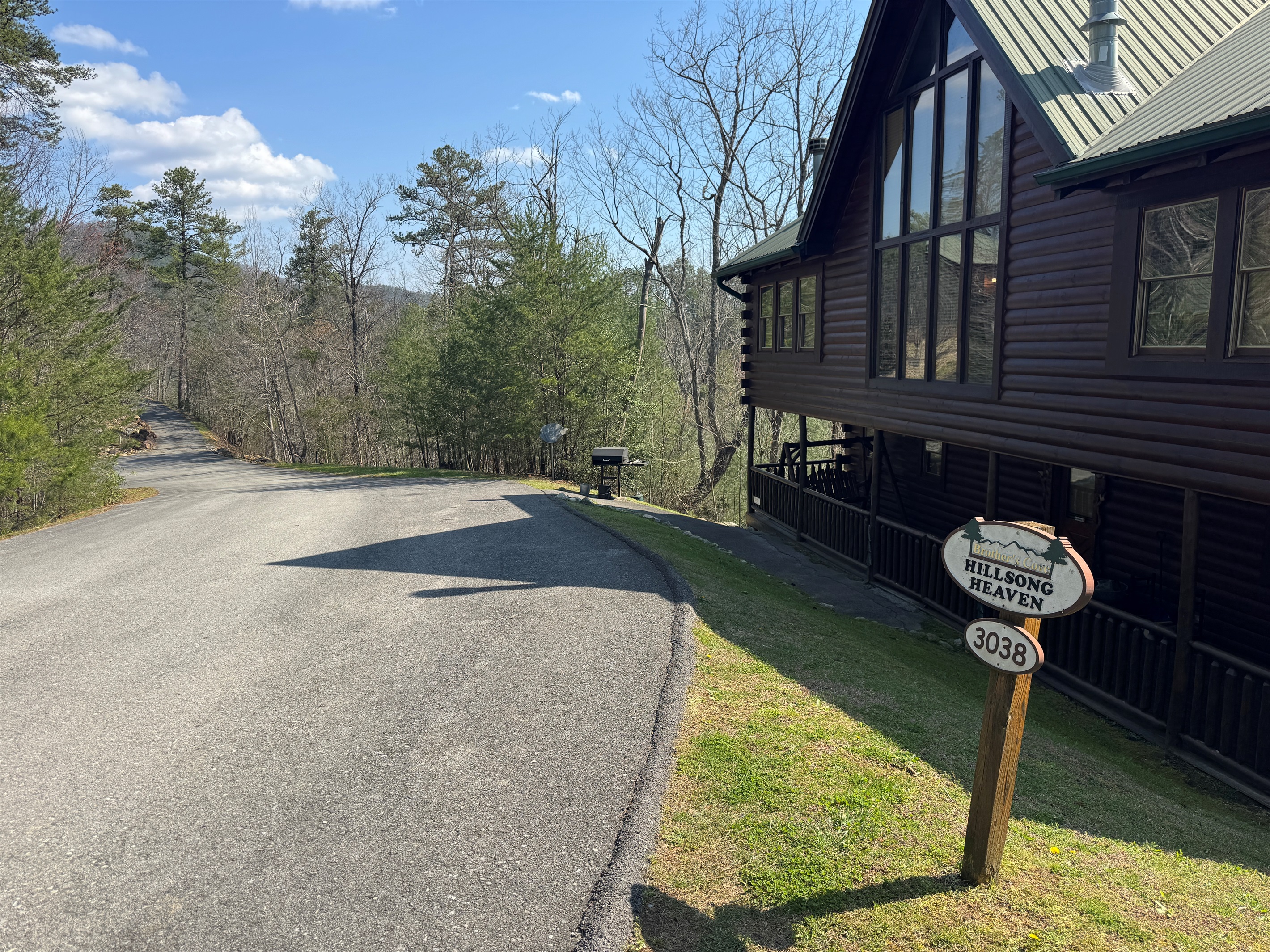 plenty of parking all the way down the cul-de-sac in front of our cabin!