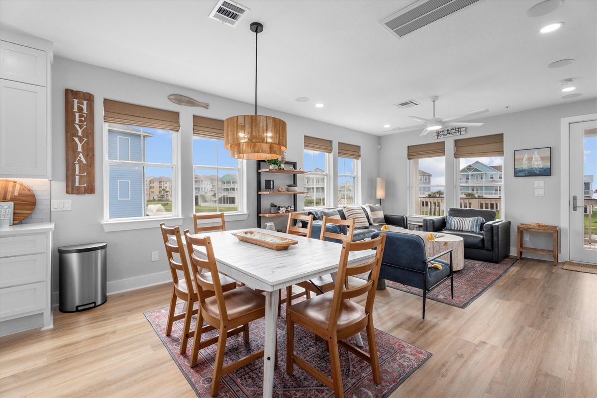 b4b24af8f16d4cfe8c912ee2ee048a57 Large | Beachhouse | Texas | TX | Vacation Homes | Galveston | Crystal Beach | Kokomo | Breezy Days | Beachfront Elegance | Sunrise Serenity | Southern Sands Property Management, LLC