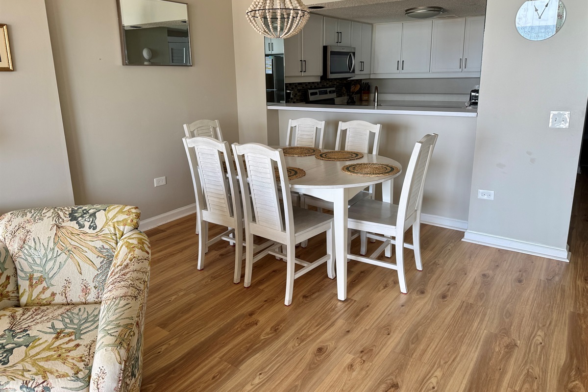 Dining Area Seats Six
