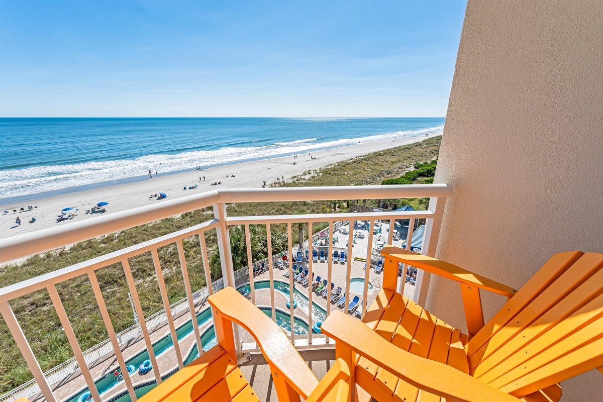 Balcony with Amazing Views of the Ocean🌊☀️