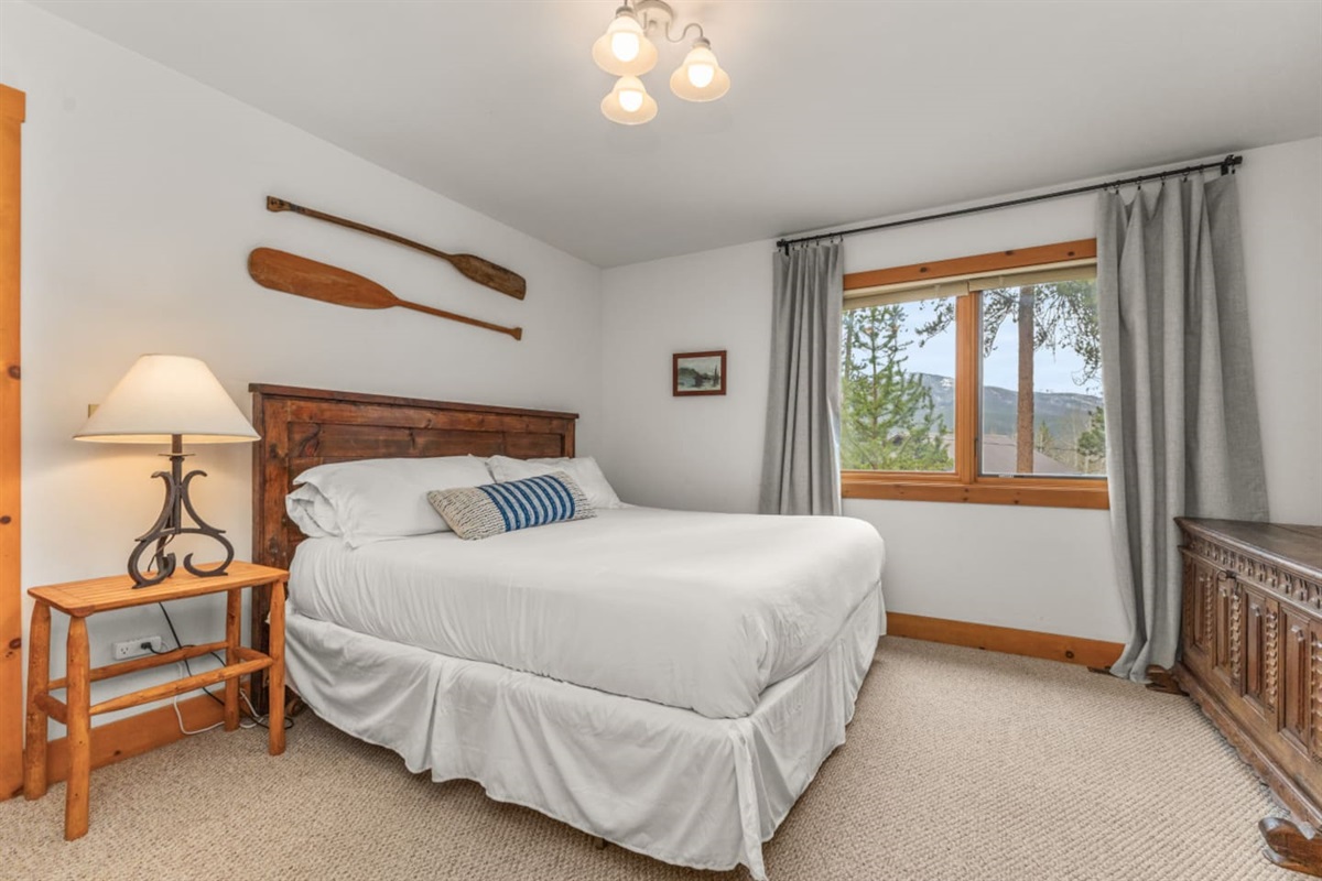Upstairs Bedroom 3  with King Bed